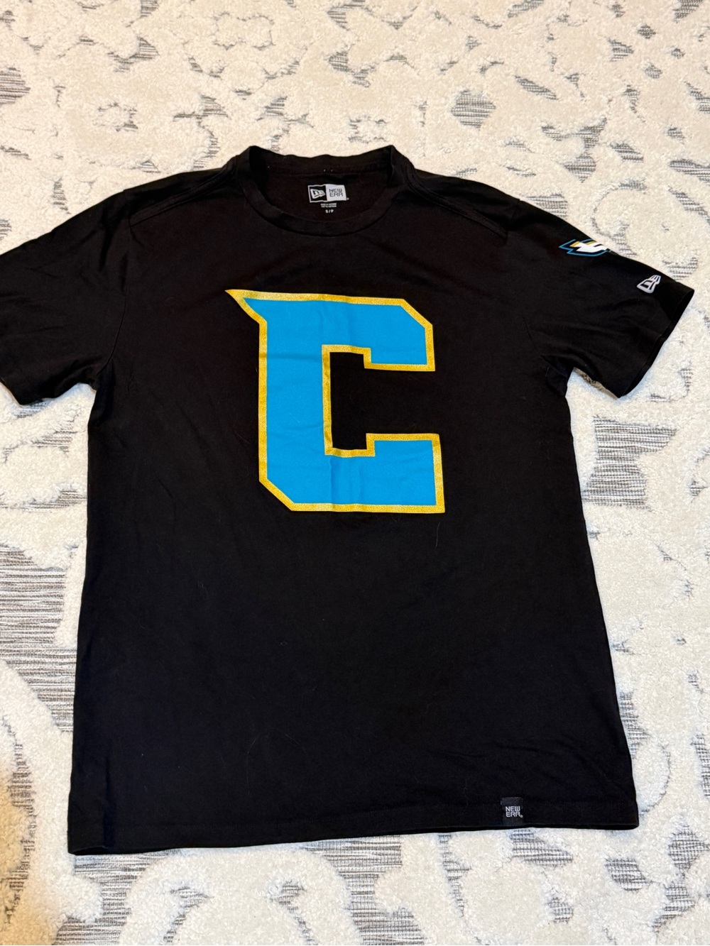 New Era Men’s Black Charlotte Hornets LaMelo Ball T-Shirt size Small EUC